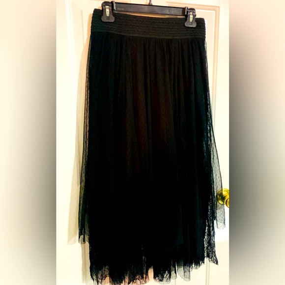 Free People Dresses & Skirts - EUC FREE PEOPLE DOTTED MESH TUTU SKIRT